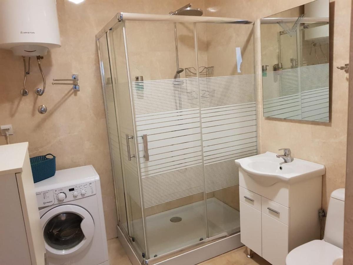 Montenegro - South Cross Apartman Dobra Voda Kültér fotó
