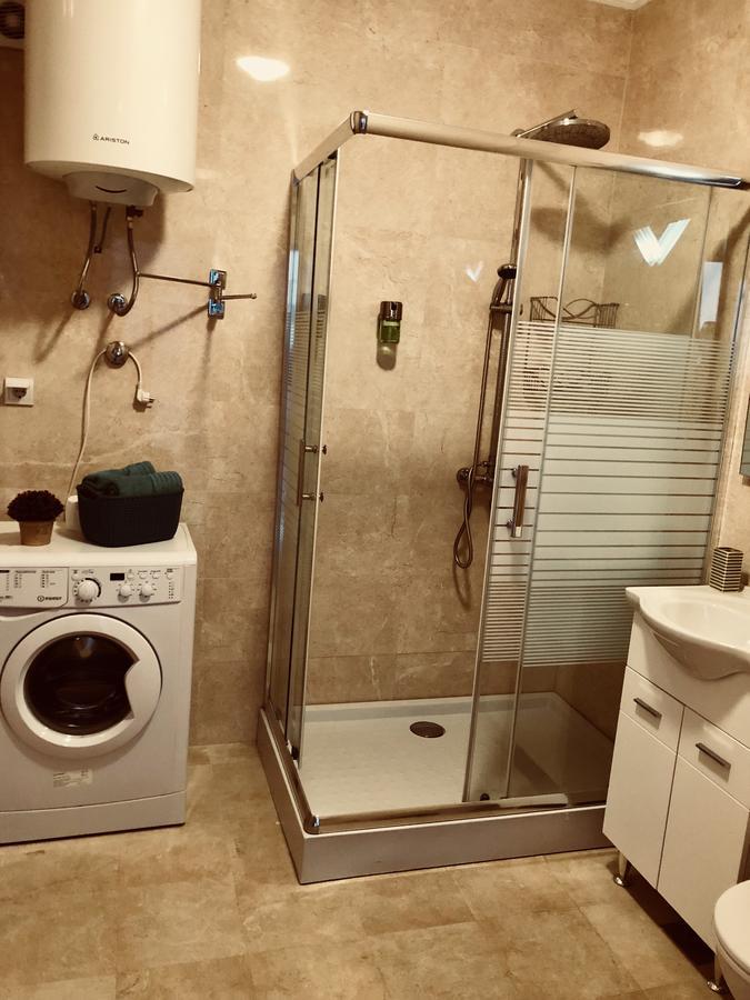 Montenegro - South Cross Apartman Dobra Voda Kültér fotó