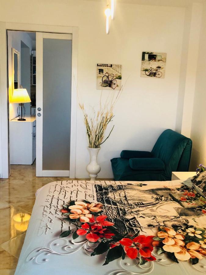 Montenegro - South Cross Apartman Dobra Voda Kültér fotó